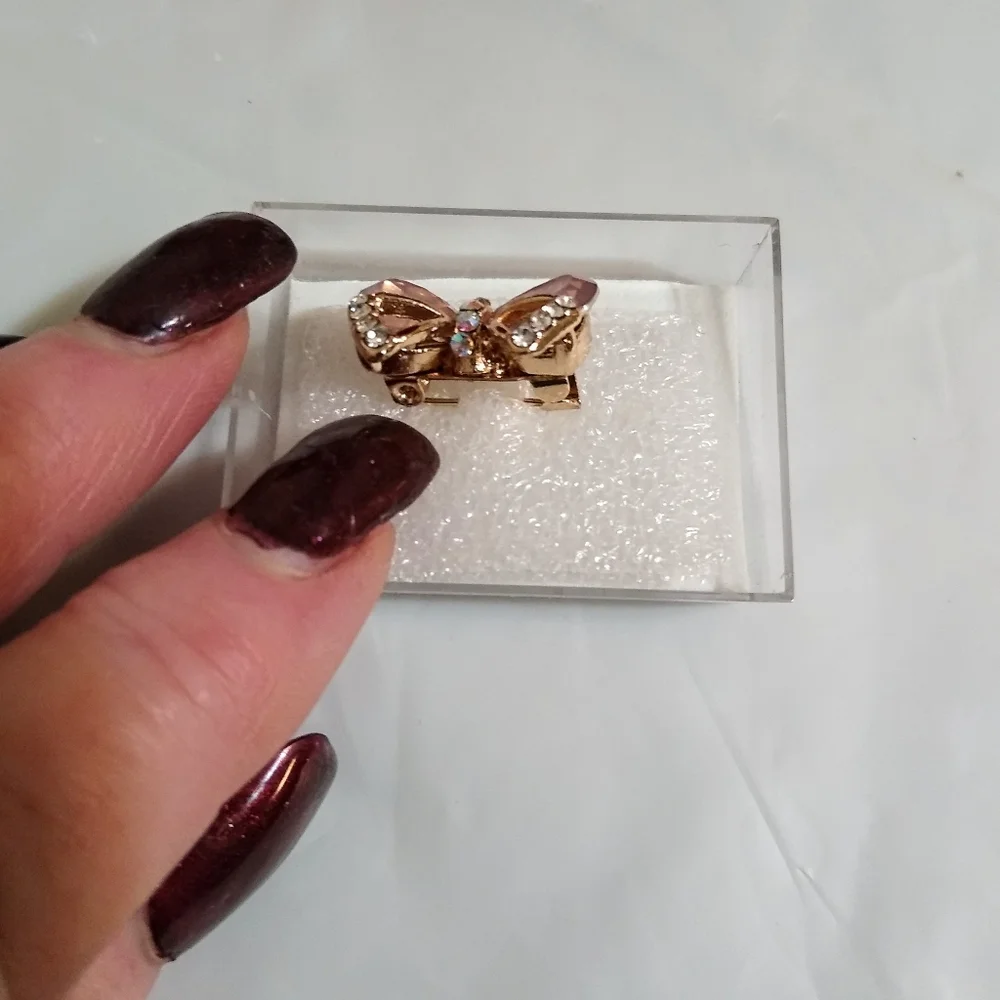 Lot of 2: Gold Bows Pin & Necklace